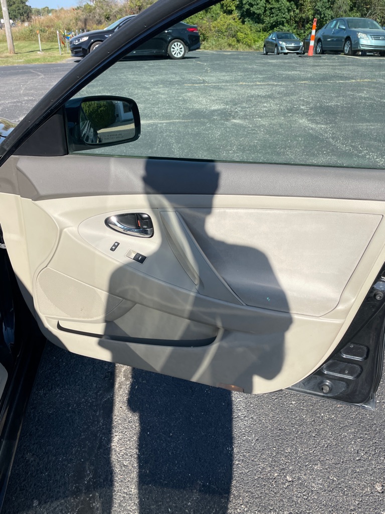 Photo 21 of this TOYOTA CAMRY