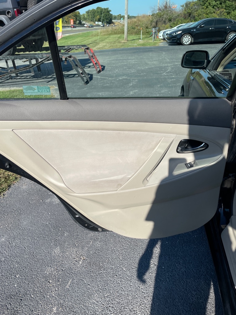 Photo 15 of this TOYOTA CAMRY