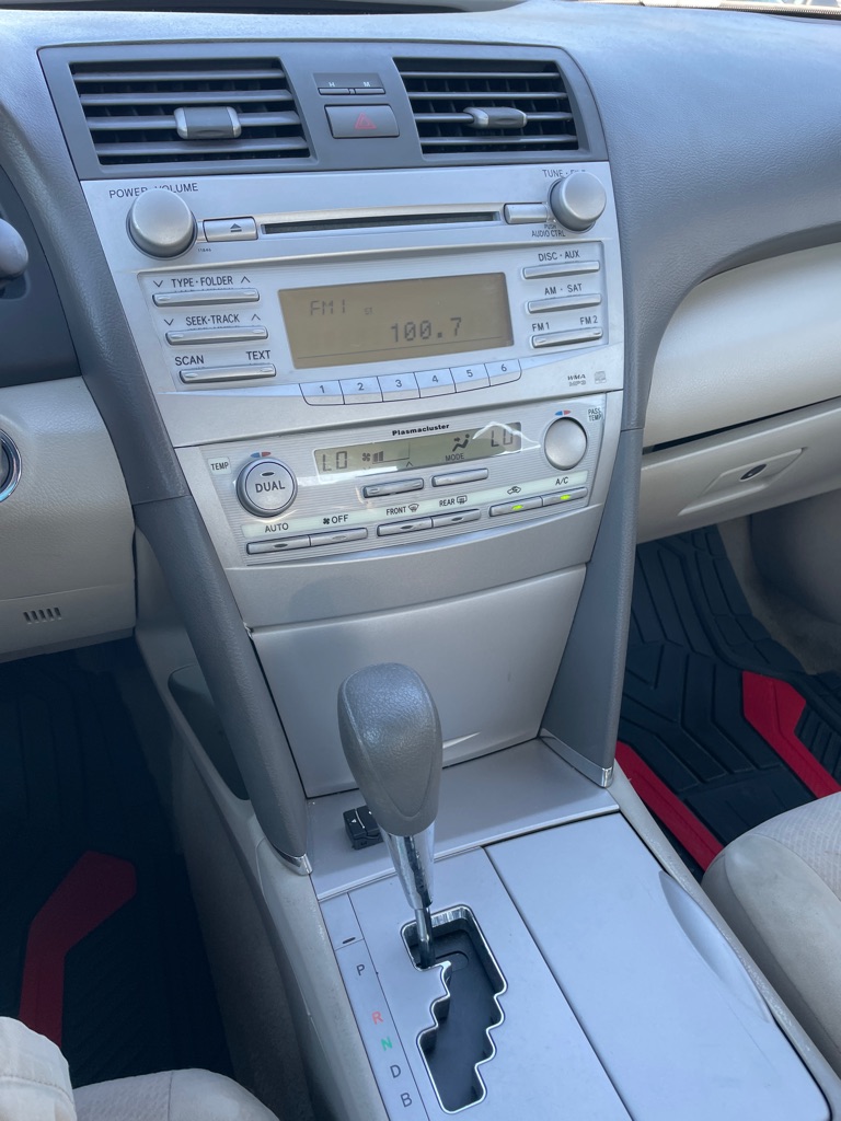 Photo 13 of this TOYOTA CAMRY
