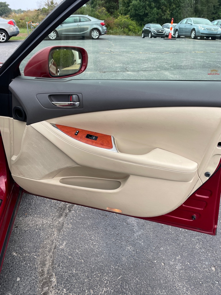 Photo 23 of this LEXUS ES
