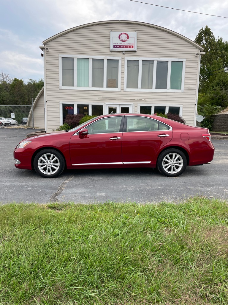 Photo 2 of this LEXUS ES