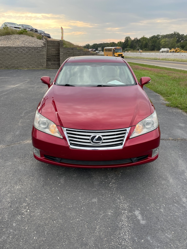 Photo 8 of this LEXUS ES