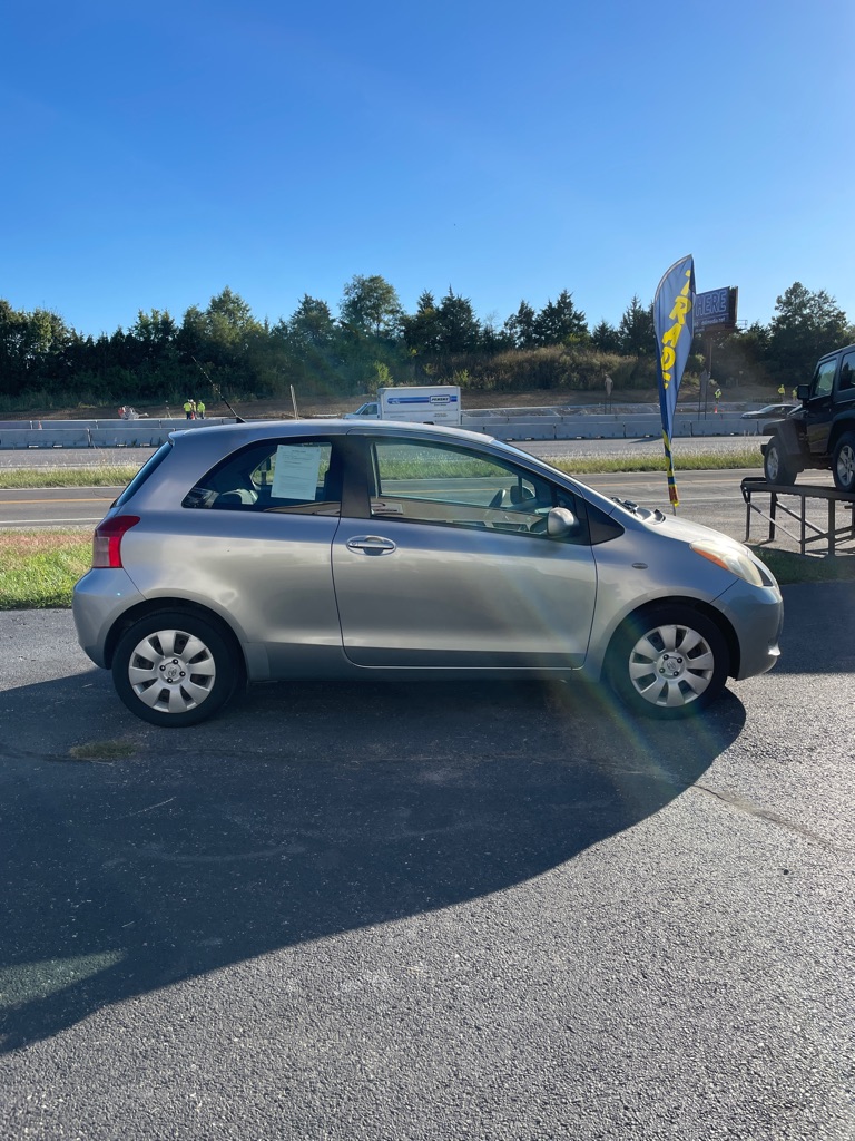 Photo 6 of this TOYOTA YARIS