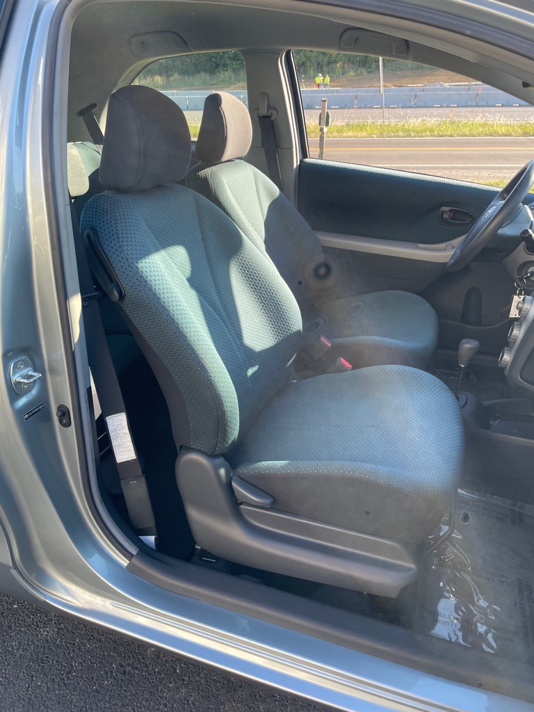 Photo 19 of this TOYOTA YARIS