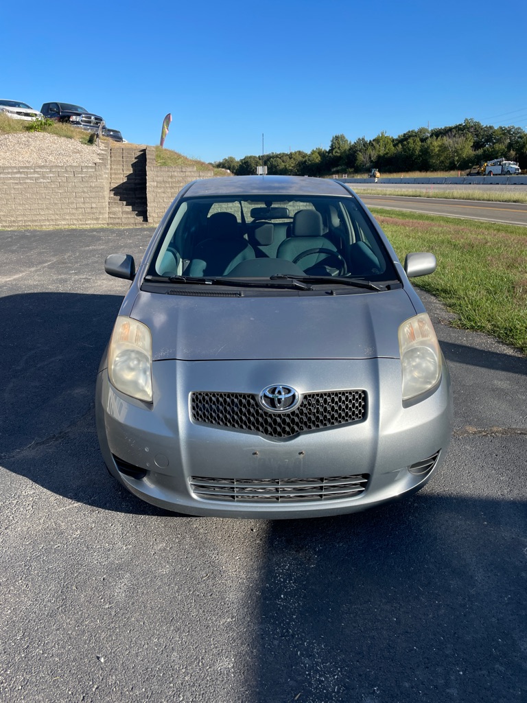 Photo 8 of this TOYOTA YARIS