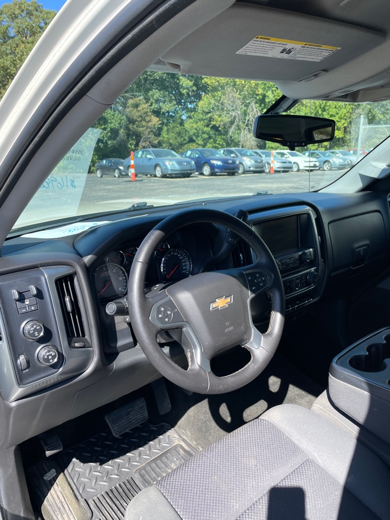 Photo 9 of this CHEVROLET SILVERADO 1500