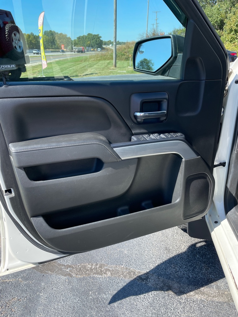 Photo 10 of this CHEVROLET SILVERADO 1500