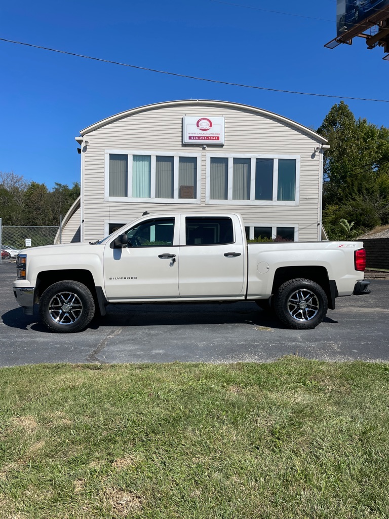 Photo 2 of this CHEVROLET SILVERADO 1500