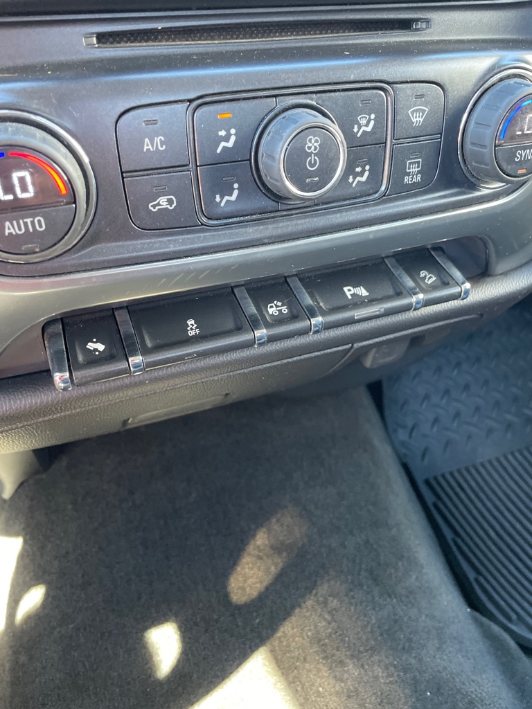 Photo 13 of this CHEVROLET SILVERADO 1500