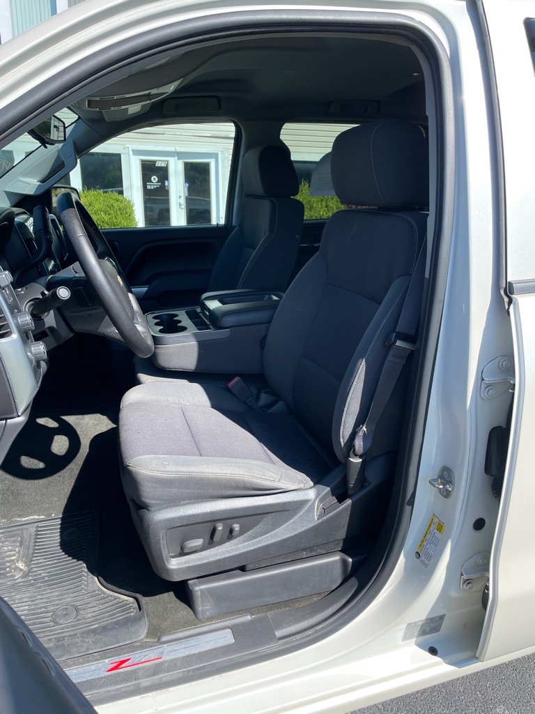 Photo 15 of this CHEVROLET SILVERADO 1500
