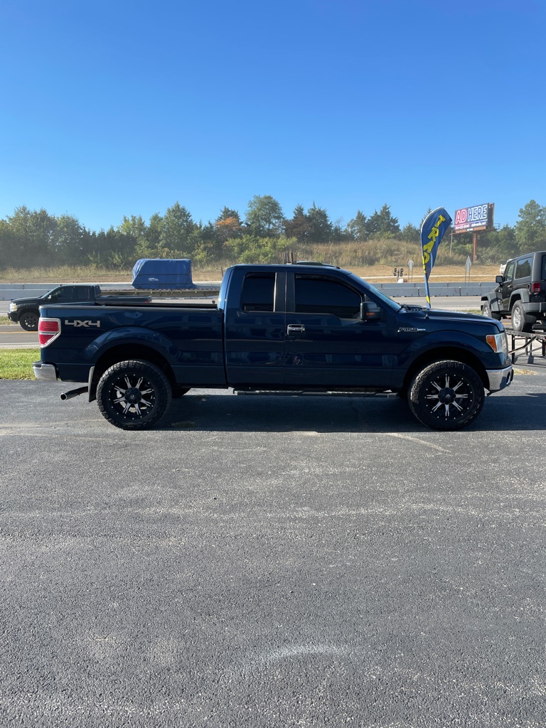 Photo 6 of this FORD F150
