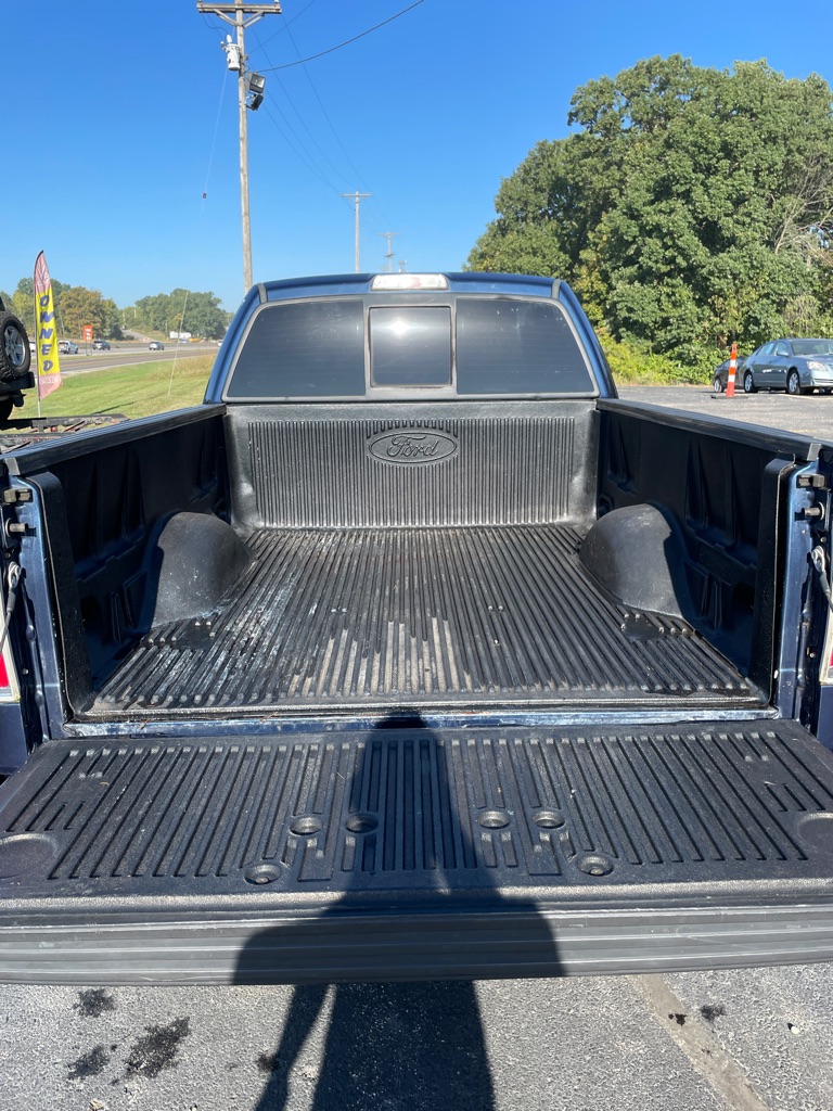 Photo 20 of this FORD F150