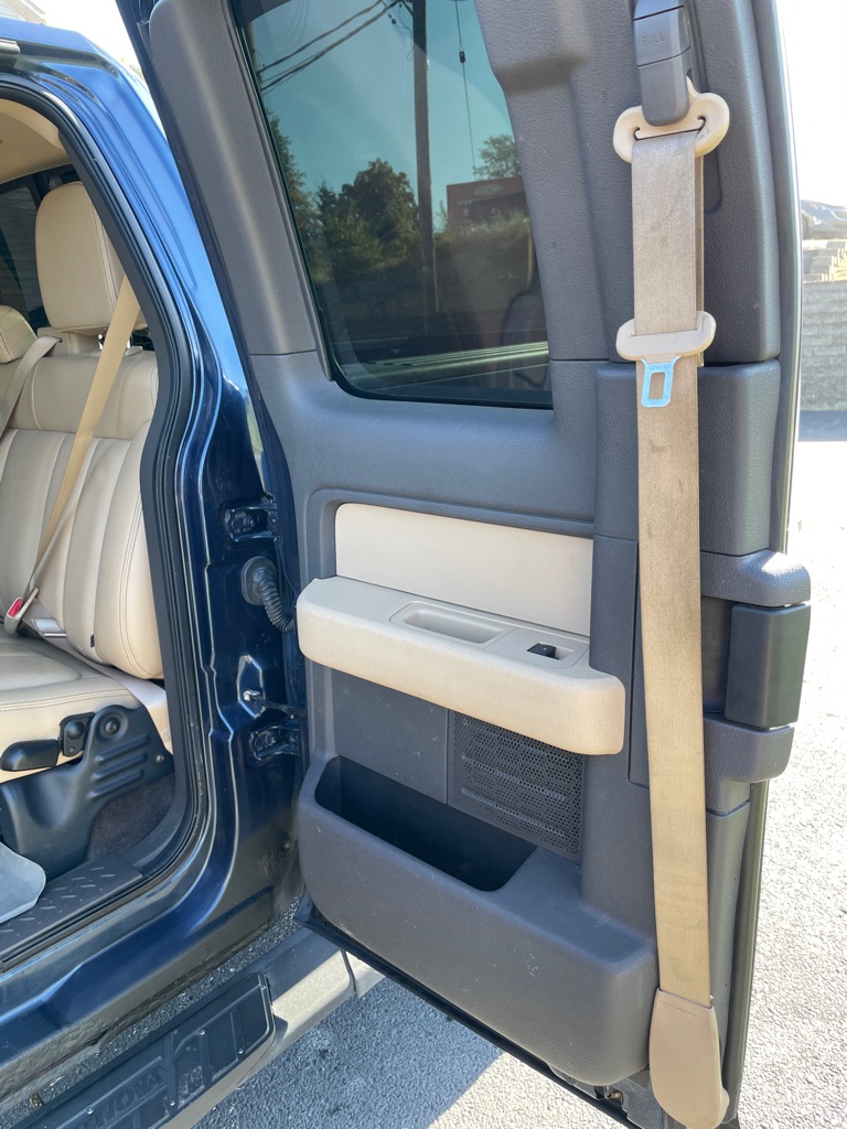Photo 18 of this FORD F150