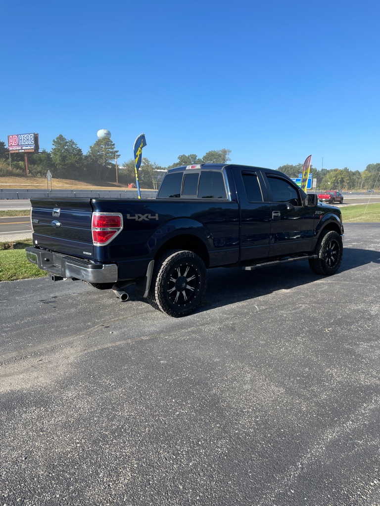 Photo 5 of this FORD F150