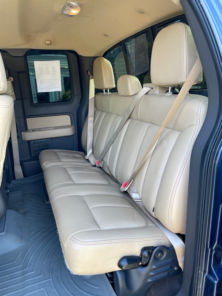 Photo 19 of this FORD F150