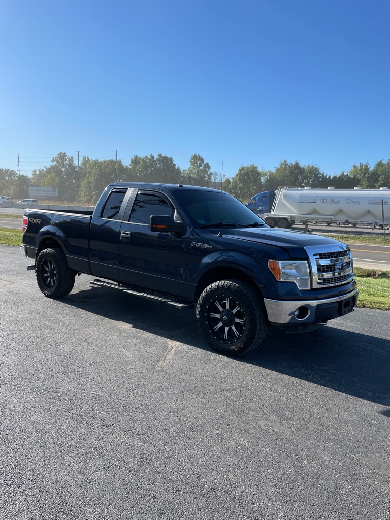 Photo 7 of this FORD F150