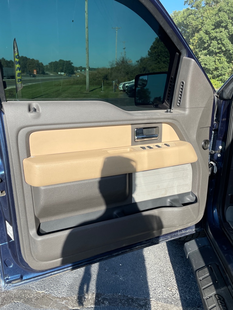 Photo 10 of this FORD F150