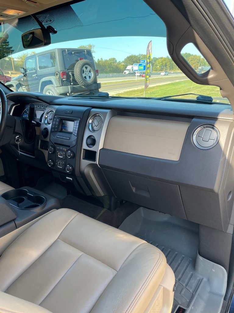 Photo 24 of this FORD F150