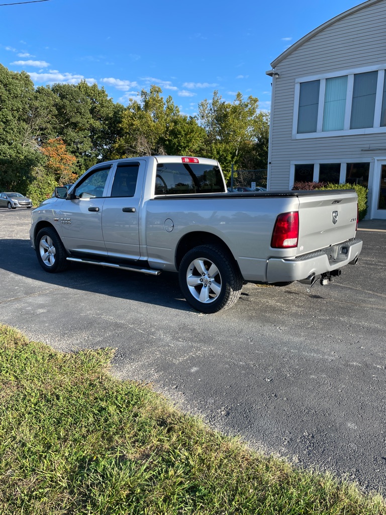 Photo 3 of this RAM 1500