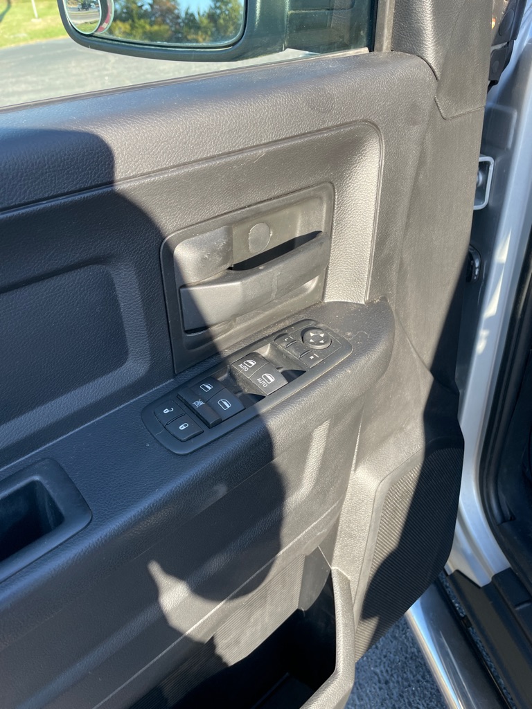 Photo 11 of this RAM 1500
