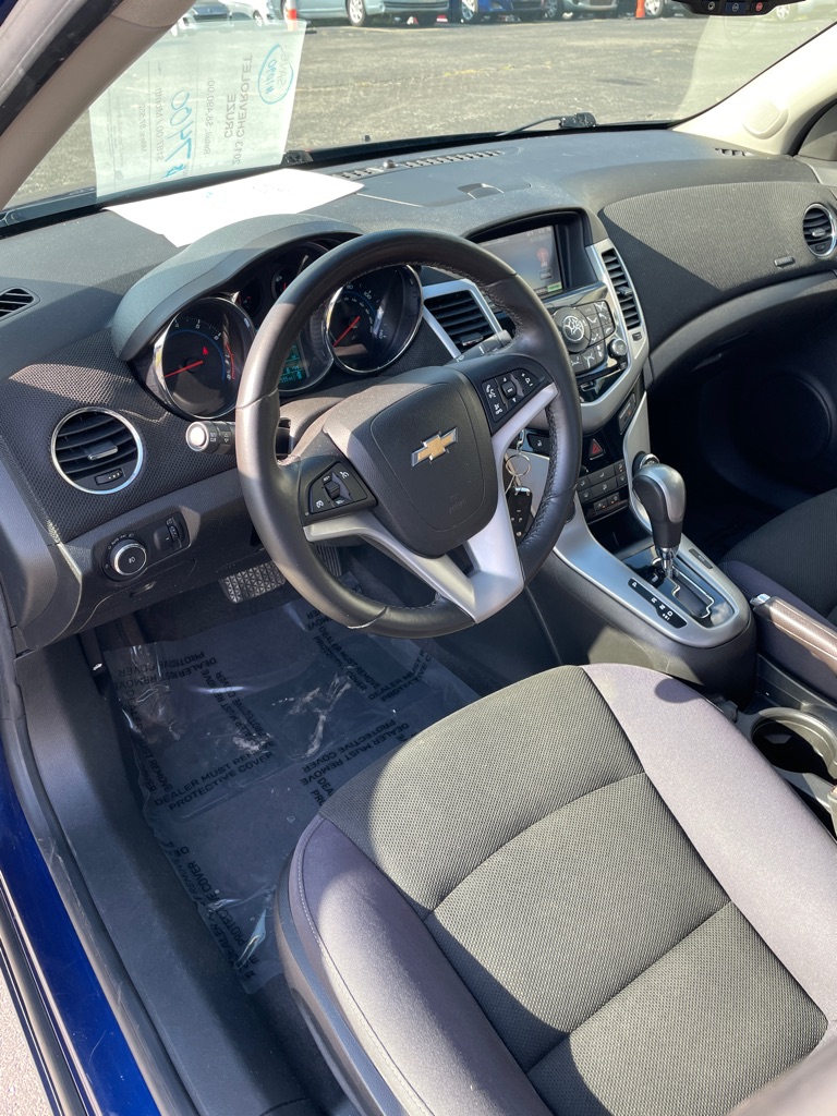 Photo 9 of this CHEVROLET CRUZE