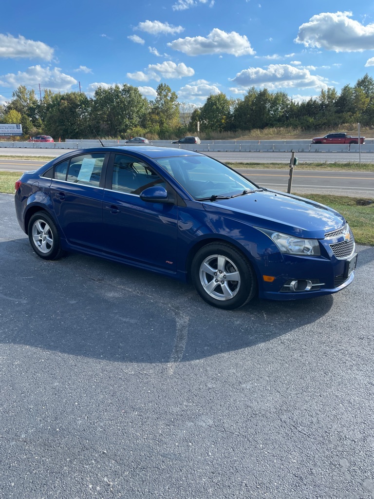 Photo 7 of this CHEVROLET CRUZE