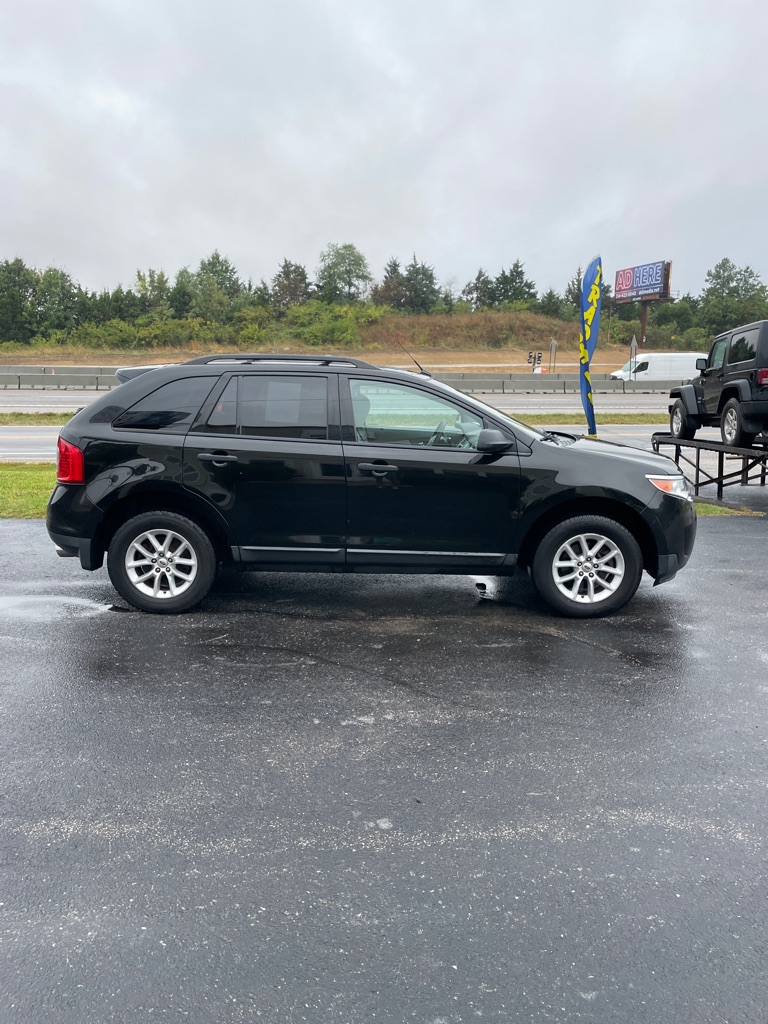 Photo 6 of this FORD EDGE