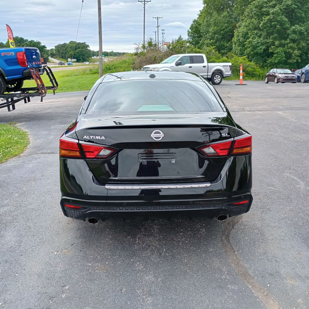Photo 4 of this NISSAN ALTIMA