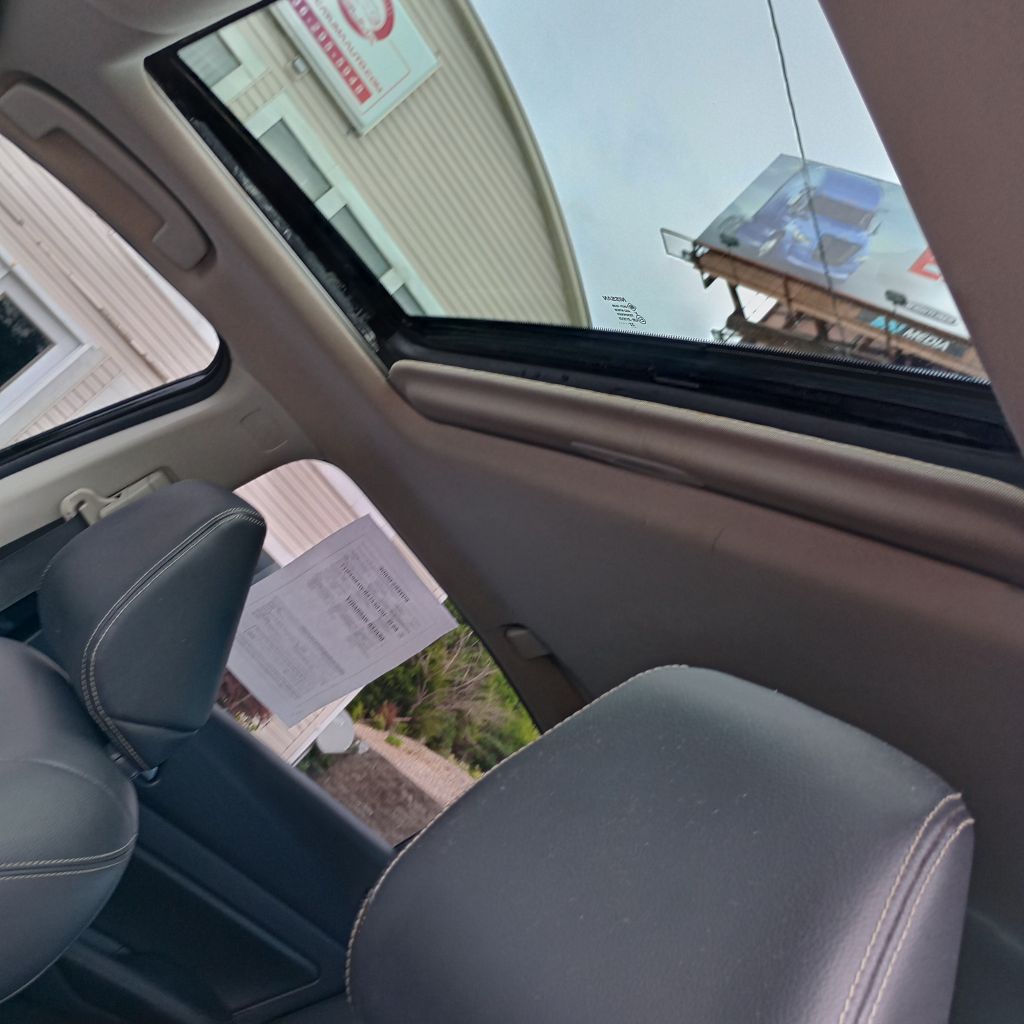 Photo 16 of this NISSAN ALTIMA