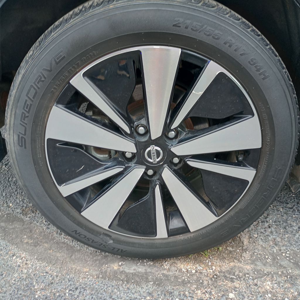 Photo 25 of this NISSAN ALTIMA