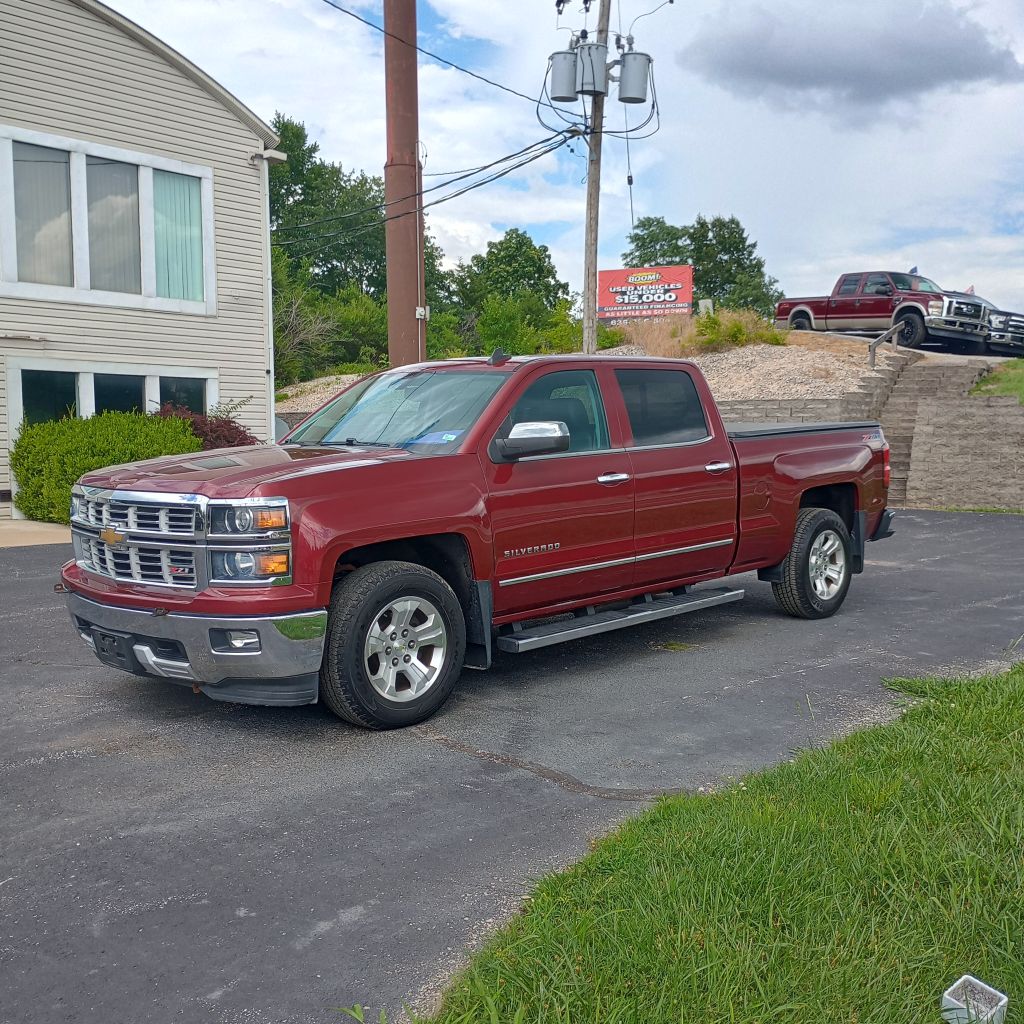 Red (MAROON) 2015 Chevrolet Silverado 1500 LTZ Crew Cab 4WD Pickup Truck Four-Wheel Drive Automatic