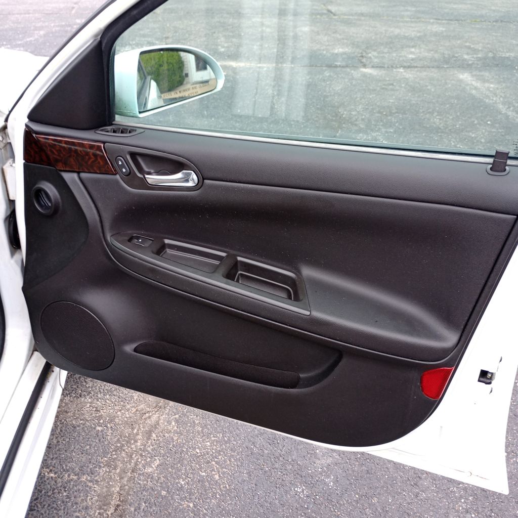 Photo 21 of this CHEVROLET IMPALA LIMITED