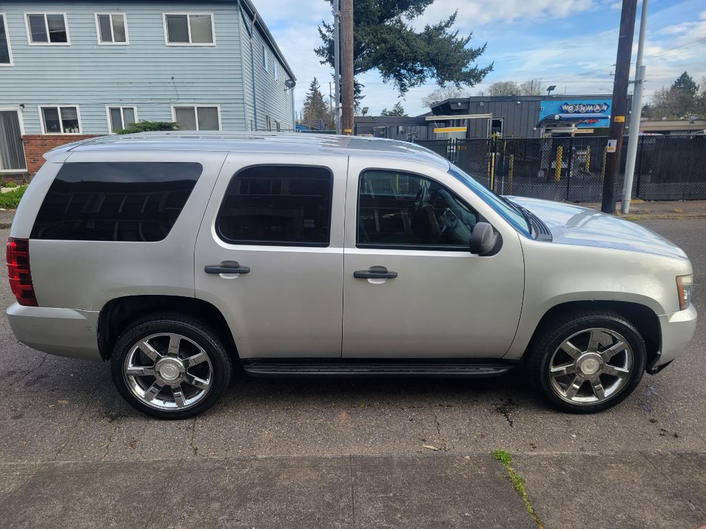Photo 6 of this CHEVROLET TAHOE