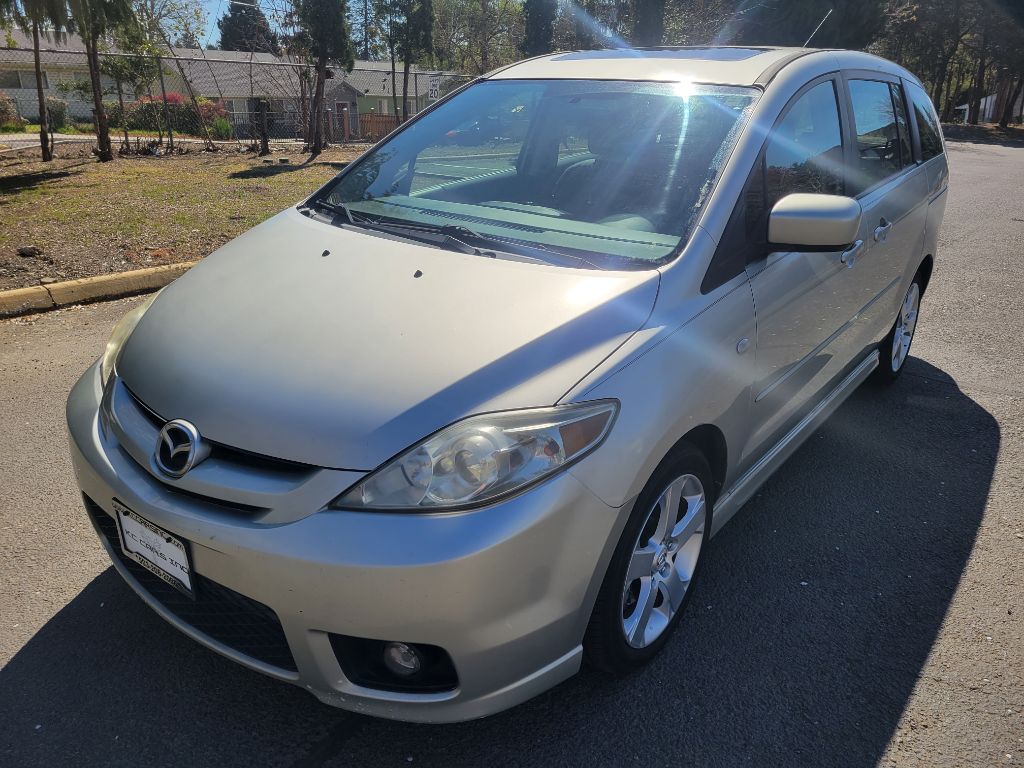 Photo 10 of this MAZDA MAZDA5