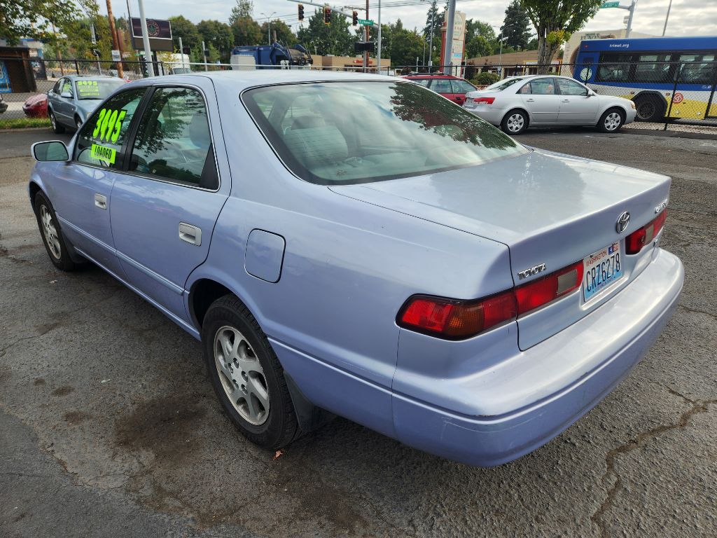 Photo 3 of this TOYOTA CAMRY