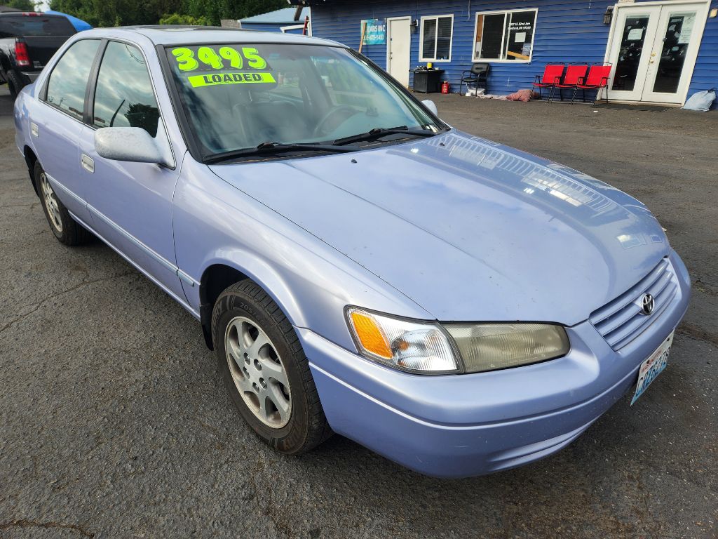 Photo 7 of this TOYOTA CAMRY