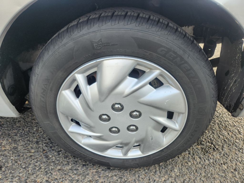 Photo 15 of this CHEVROLET AVEO