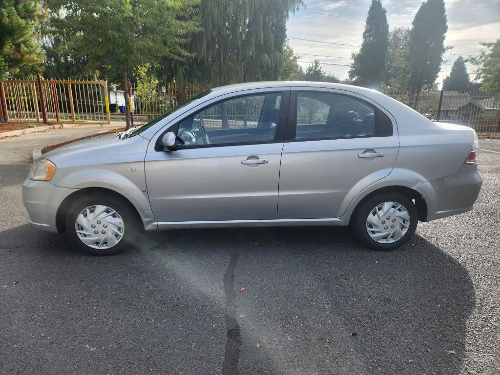 Photo 2 of this CHEVROLET AVEO