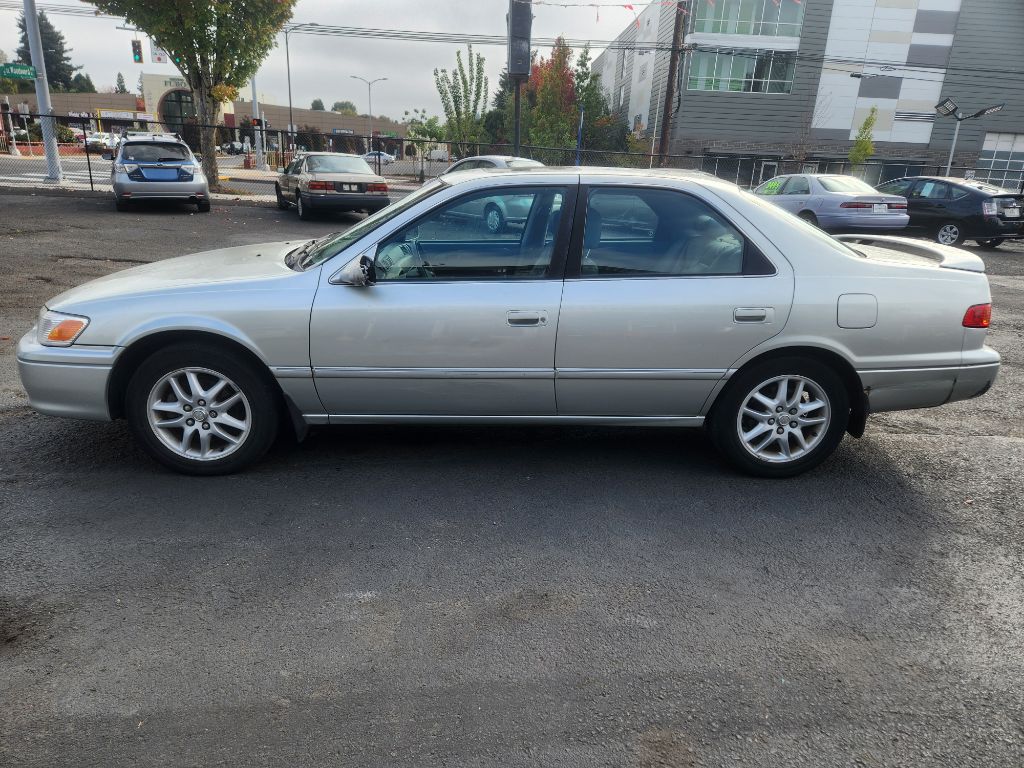 Photo 5 of this TOYOTA CAMRY