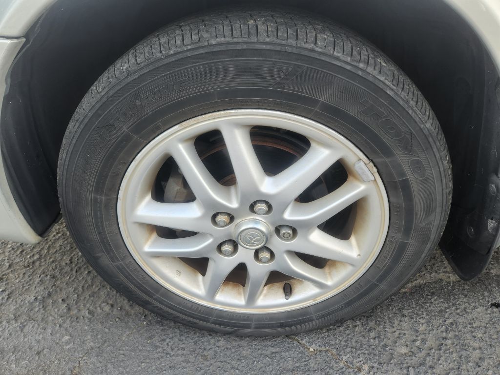 Photo 14 of this TOYOTA CAMRY