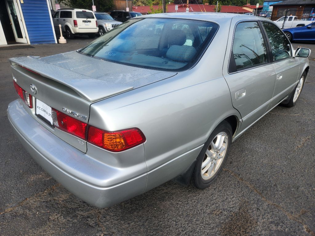 Photo 2 of this TOYOTA CAMRY