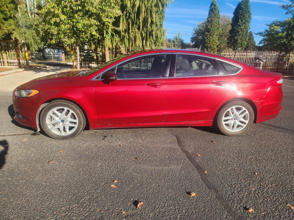 Photo 2 of this FORD FUSION
