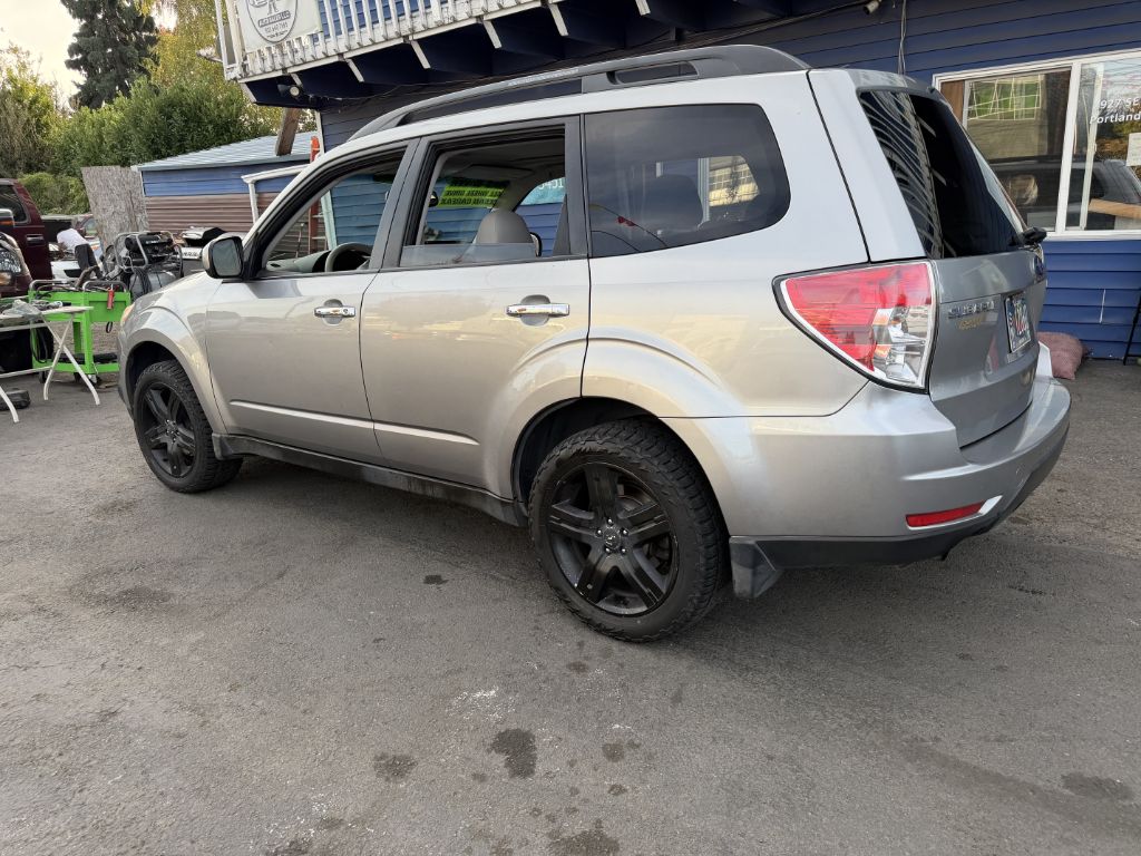 Photo 4 of this SUBARU FORESTER