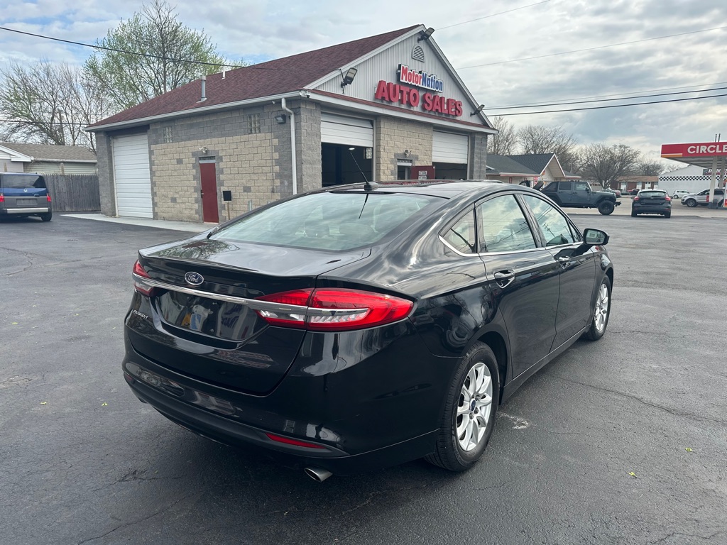 Photo 6 of this FORD FUSION