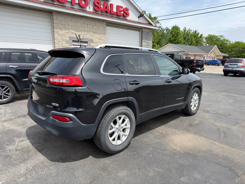 Photo 6 of this JEEP CHEROKEE