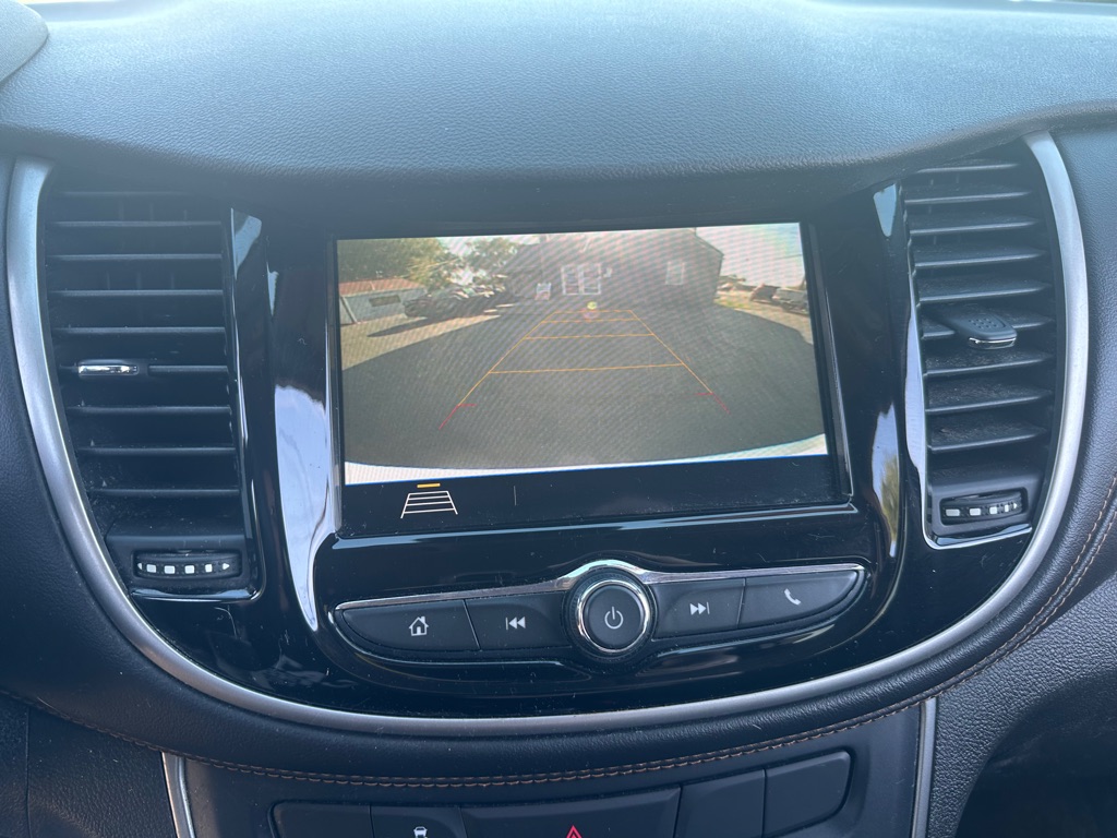 Photo 10 of this CHEVROLET TRAX