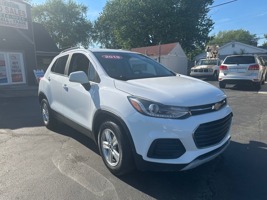 Photo 3 of this CHEVROLET TRAX