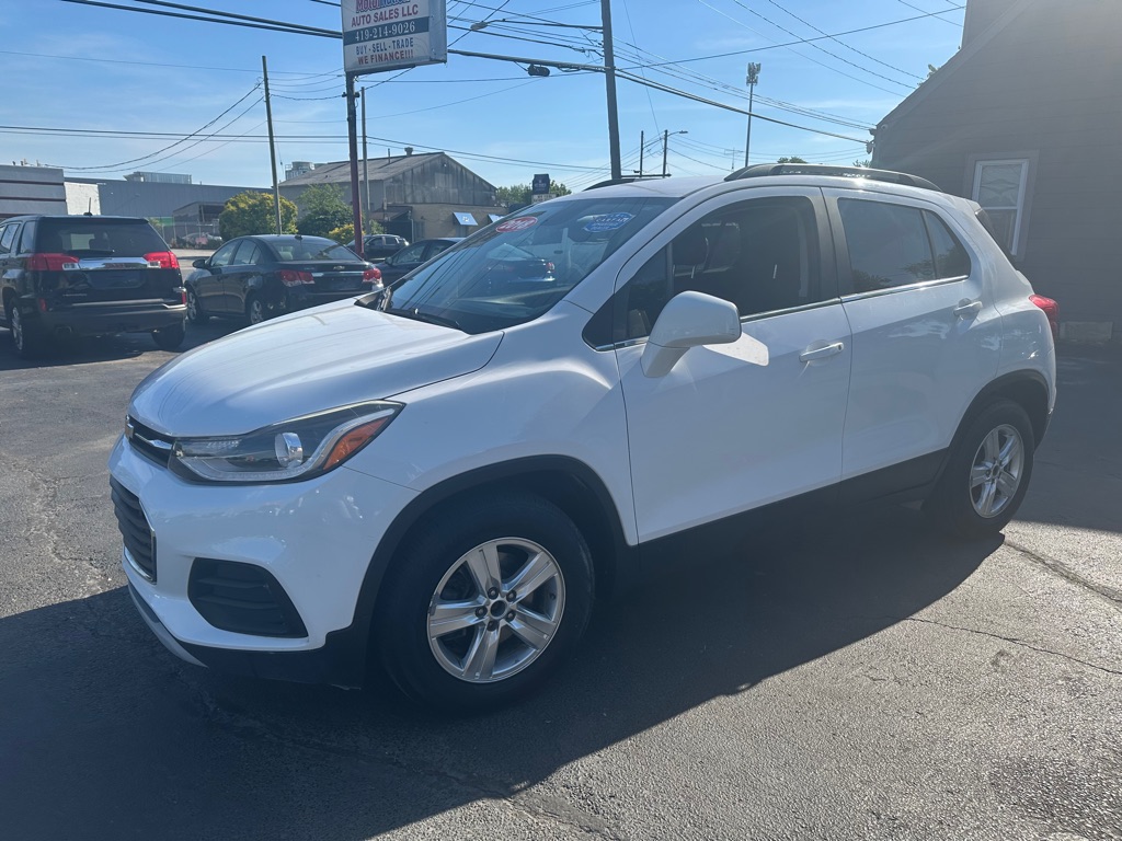 Photo 4 of this CHEVROLET TRAX