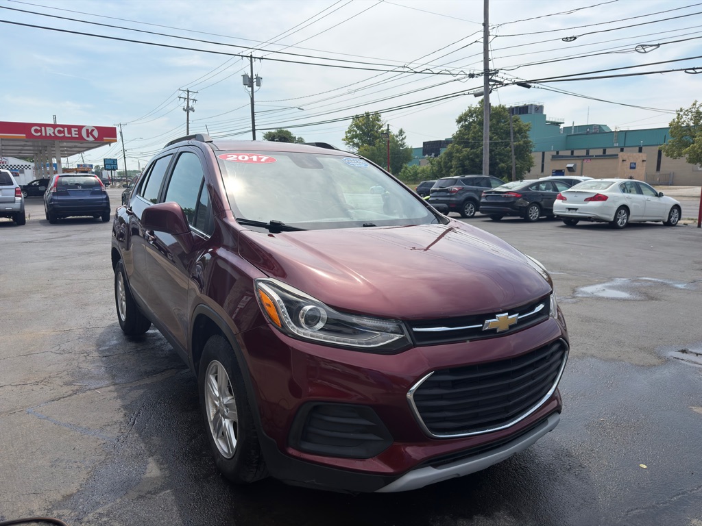 Photo 2 of this CHEVROLET TRAX