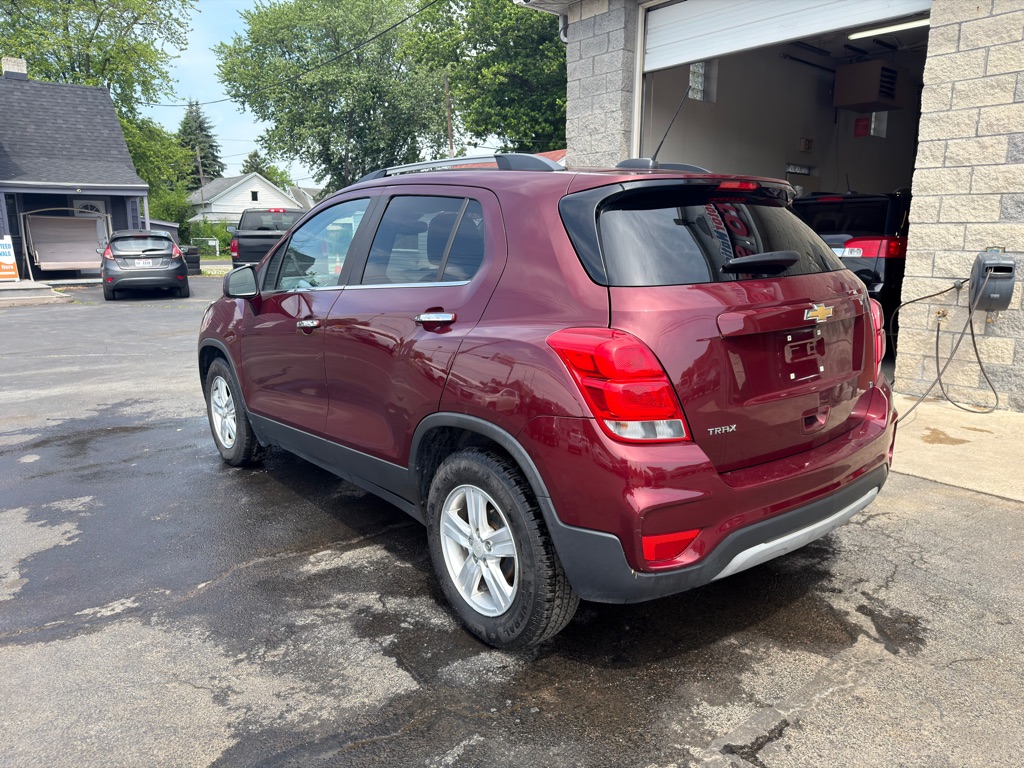 Photo 6 of this CHEVROLET TRAX